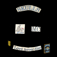 skulls     